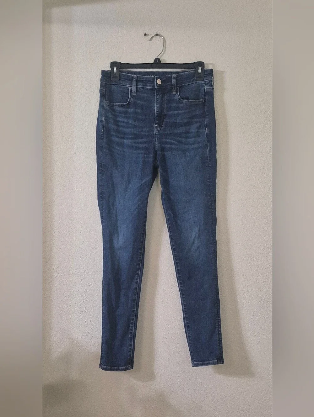 American Eagle Outfitters Women's Skinny Jeans in Dark Blue Denim